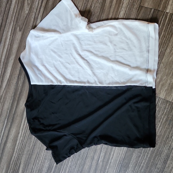 🖤🤍mesh top - Picture 3 of 3